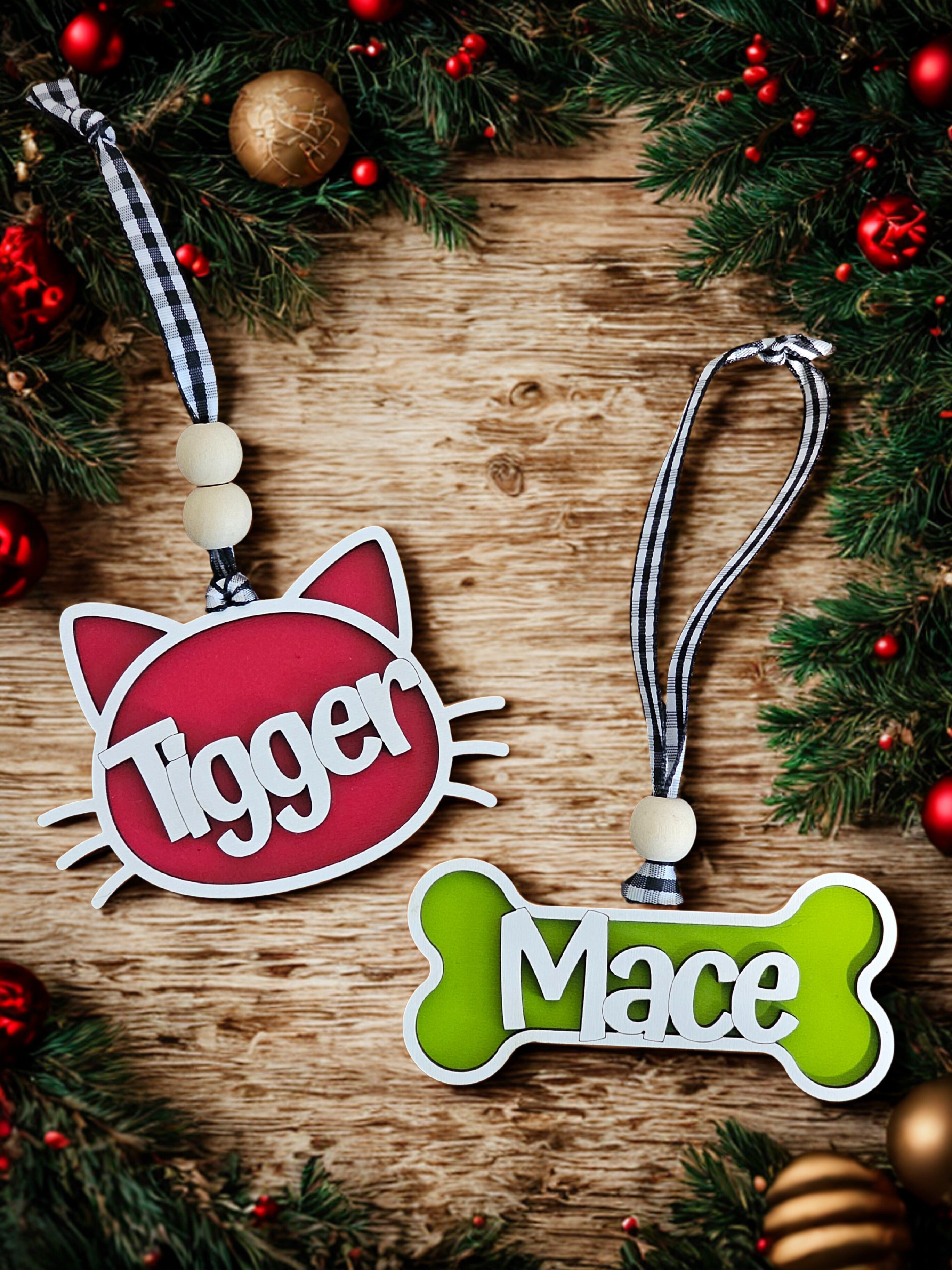 Personalized pet Christmas ornament for dogs and cats