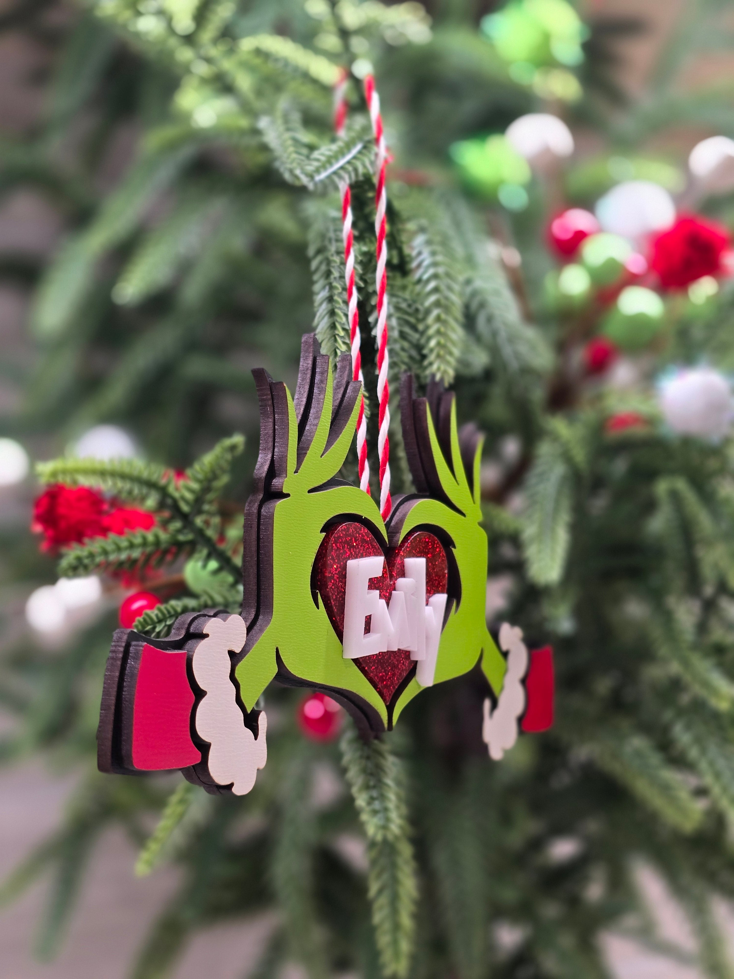 Personalized Grinch Christmas Ornament – Customizable Whoville Holiday Decor for Gifts & Tree Trimming