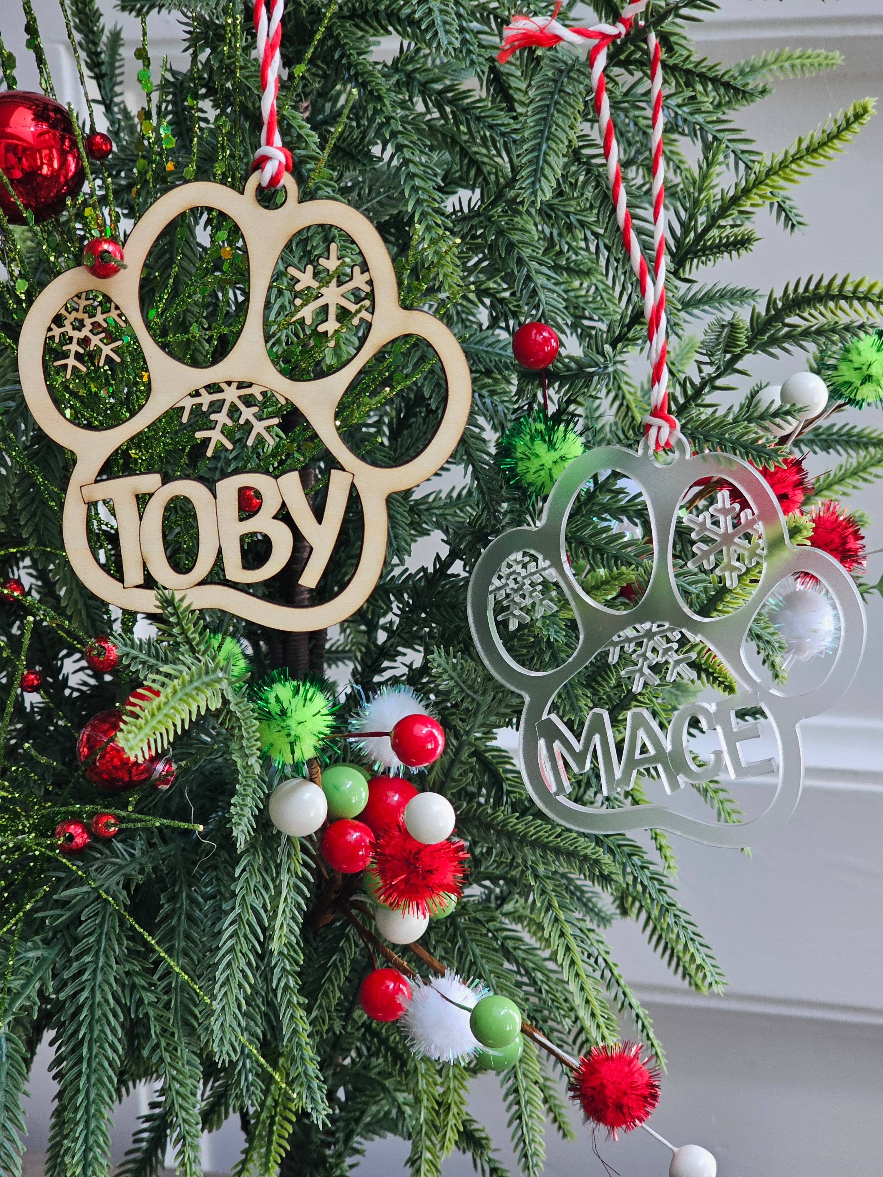 Pet Paw Ornament – Personalized Dog & Cat Christmas Tree Decor