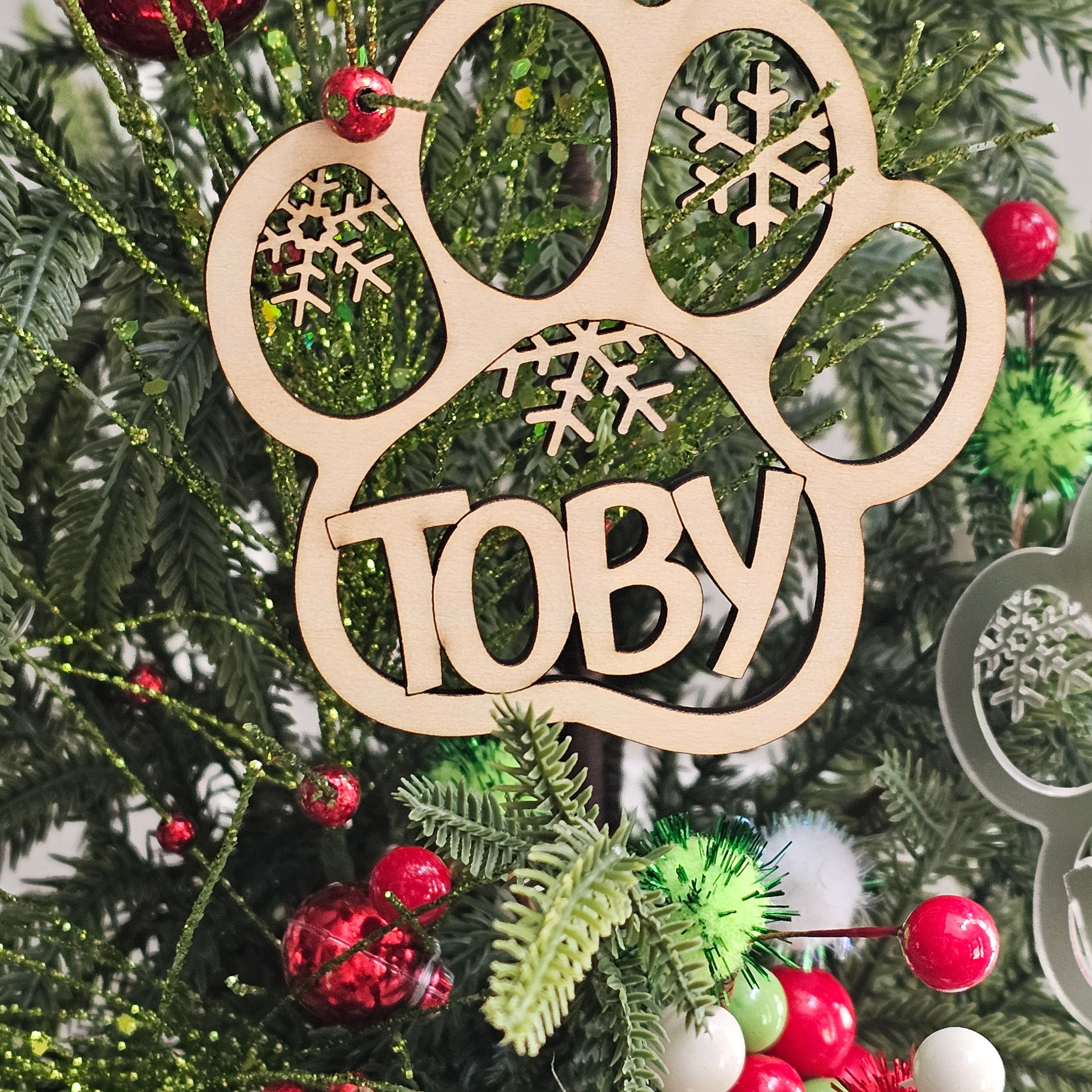 Pet Paw Ornament – Personalized Dog & Cat Christmas Tree Decor personalized name detail