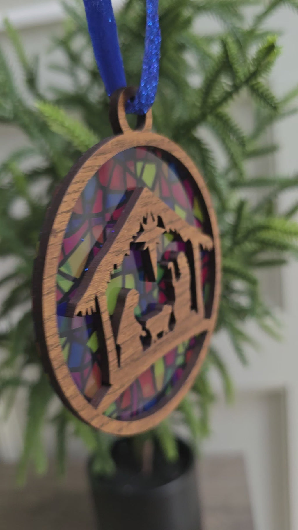 Nativity Ornament_Mary with Manger